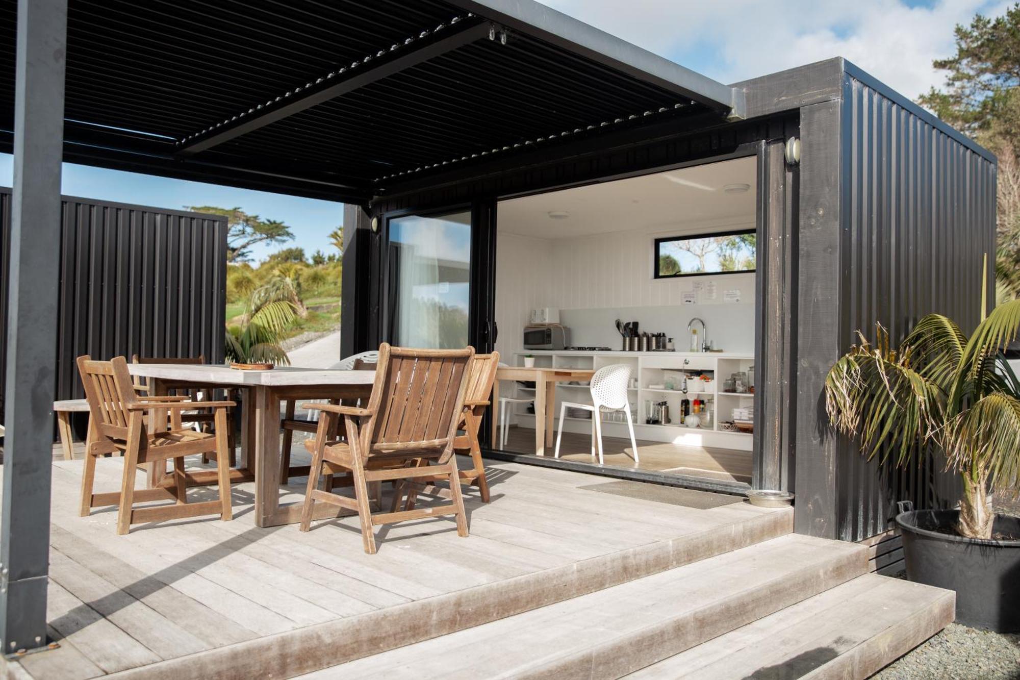 Aotearoa Surf Eco Pods Hotel Te Arai Exterior foto